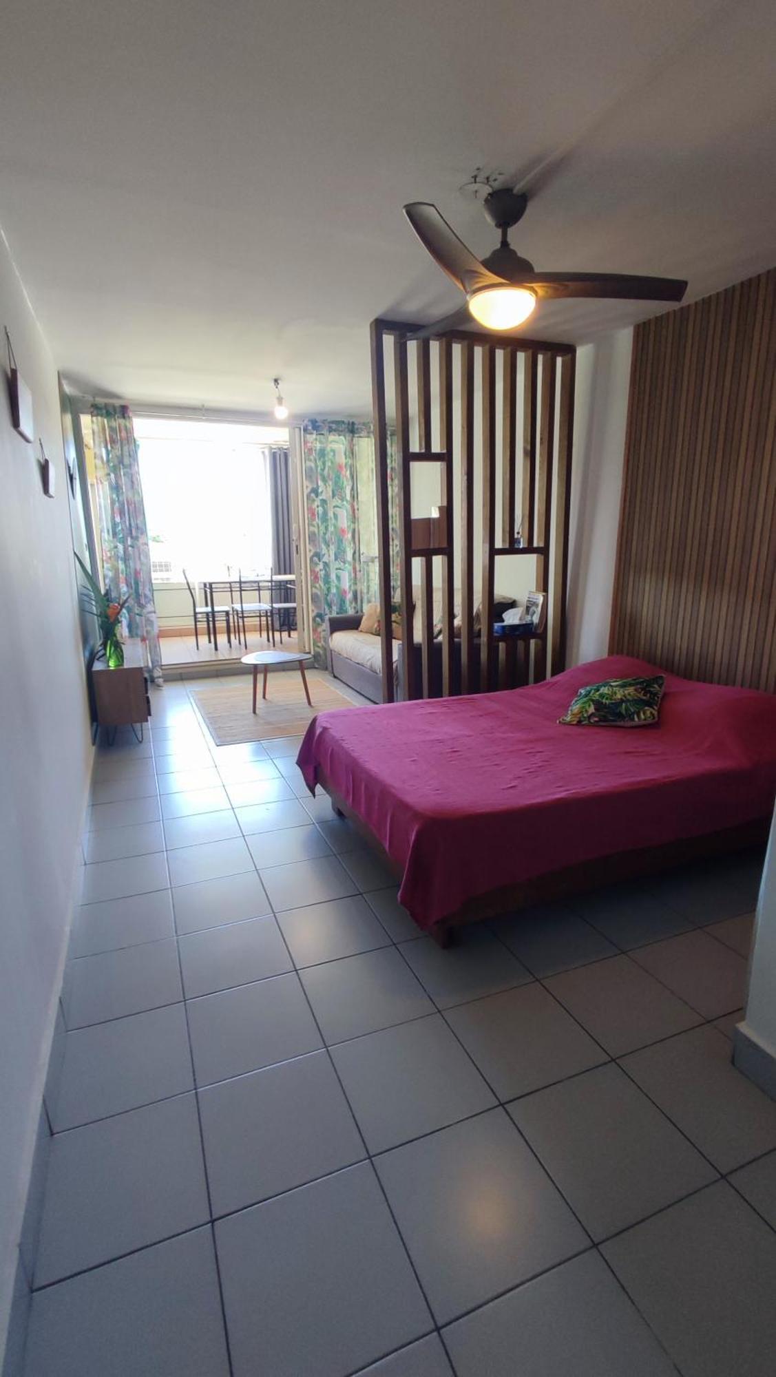 Les Franciseas Saint-Gilles-les-Bains Exterior foto